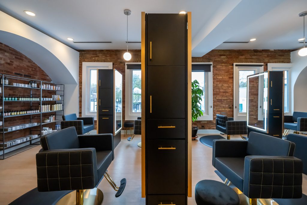 Hair Glossing treatments available in Georgetown from Mane Street Georgetown. This treatment will eliminate brassiness for color refreshing and salon maintenance. Mane Street Georgetown is the top rated hair salon in Georgetown, Washington D.C. Hair parlour in Georgetown, Washington D.C. Hair salon, haircut in Washington D.C., Georgetown hair cut, hair and beauty salon in Georgetown.