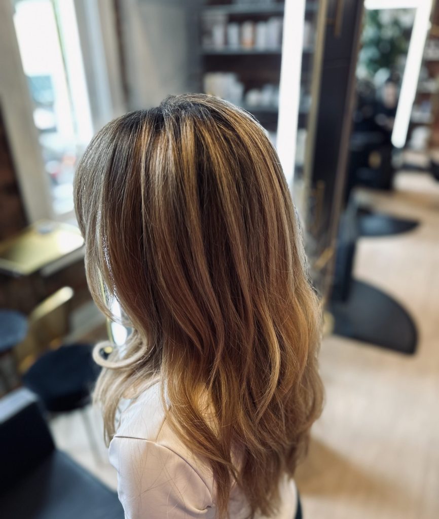 Mane Street Georgetown is the top rated and newest salon in Georgetown, Washington D.C. Led by master colorist, Kimberly Christoph, she leads a team of master stylists to offer the best salon experience in Washington D.C. Specializing in hair color services in Georgetown, Mane Street Georgetown is like no other. Voted Best of The City by Modern Luxury, Mane Street is one of the best salons in Georgetown, Washington D.C. salons in Washington d.c., haircut in Georgetown, hair salons in Georgetown, Washington D.C. hair salon, haircuts in Washington D.C., DC salon, salons in DC, headspa in washington D.C., Georgetown head spa, head spa in Georgetown. Georgetown Balayage Specialist, hand-painted highlights, natural dimension, sun-kissed